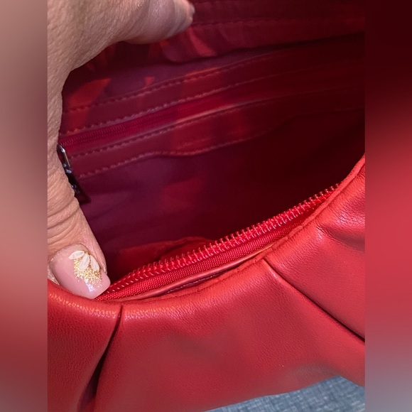 Badgley Mischka Cherry Red Pleated Vegan Leather Shoulder bag NWT - Picture 9 of 12